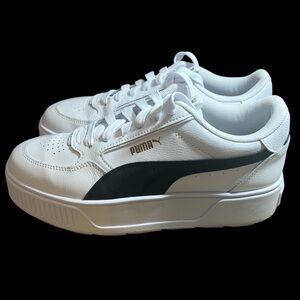 Puma ladies platform shoes with gold logo detail   CL78